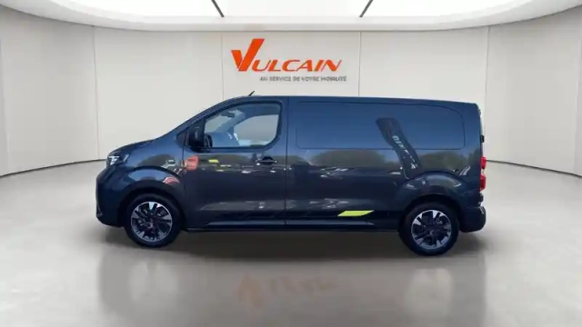 Opel Vivaro fgn sportive diesel 180 ch m automatique — photo 25