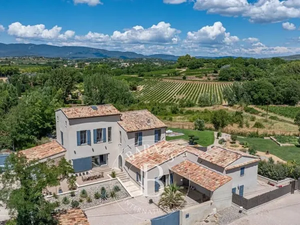 LUBERON SUD - LA TOUR D'AIGUES - PROPRIÉTÉ RÉNOVÉE AVEC MAISON I