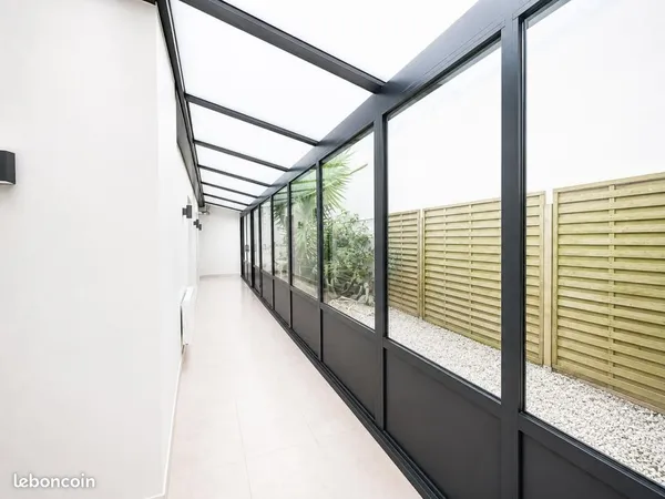 Local 108 m²