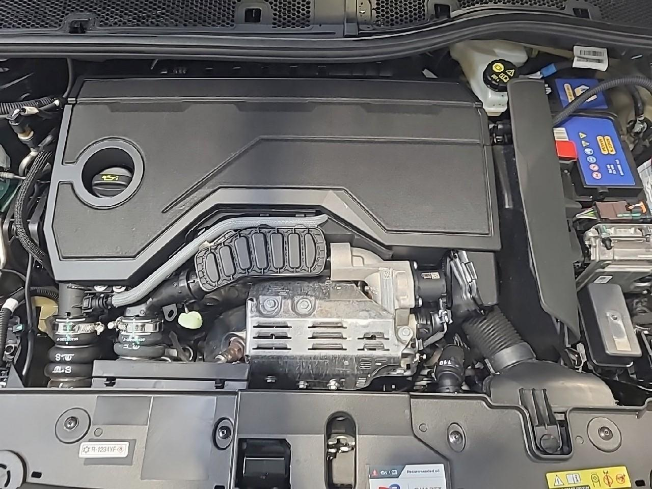 Peugeot 208 hybrid 100 e-dcs6 allure — photo 15