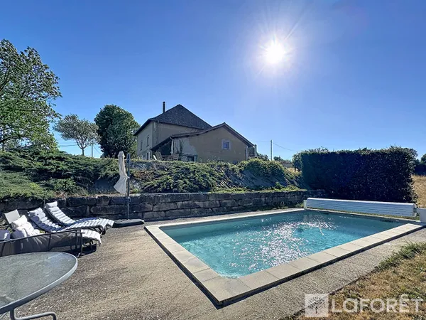Maison 7 pièces 185 m²
