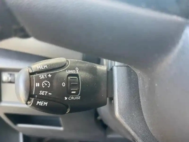 Citroën C5 Aircross hybrid 225ch business e-eat8 — photo 14