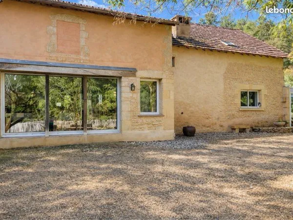 Propriété de caractère sur 6 hectares - Truffière, piscine