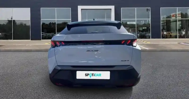 Peugeot 3008 plug-in hybrid 195 e-dcs7 — photo 4