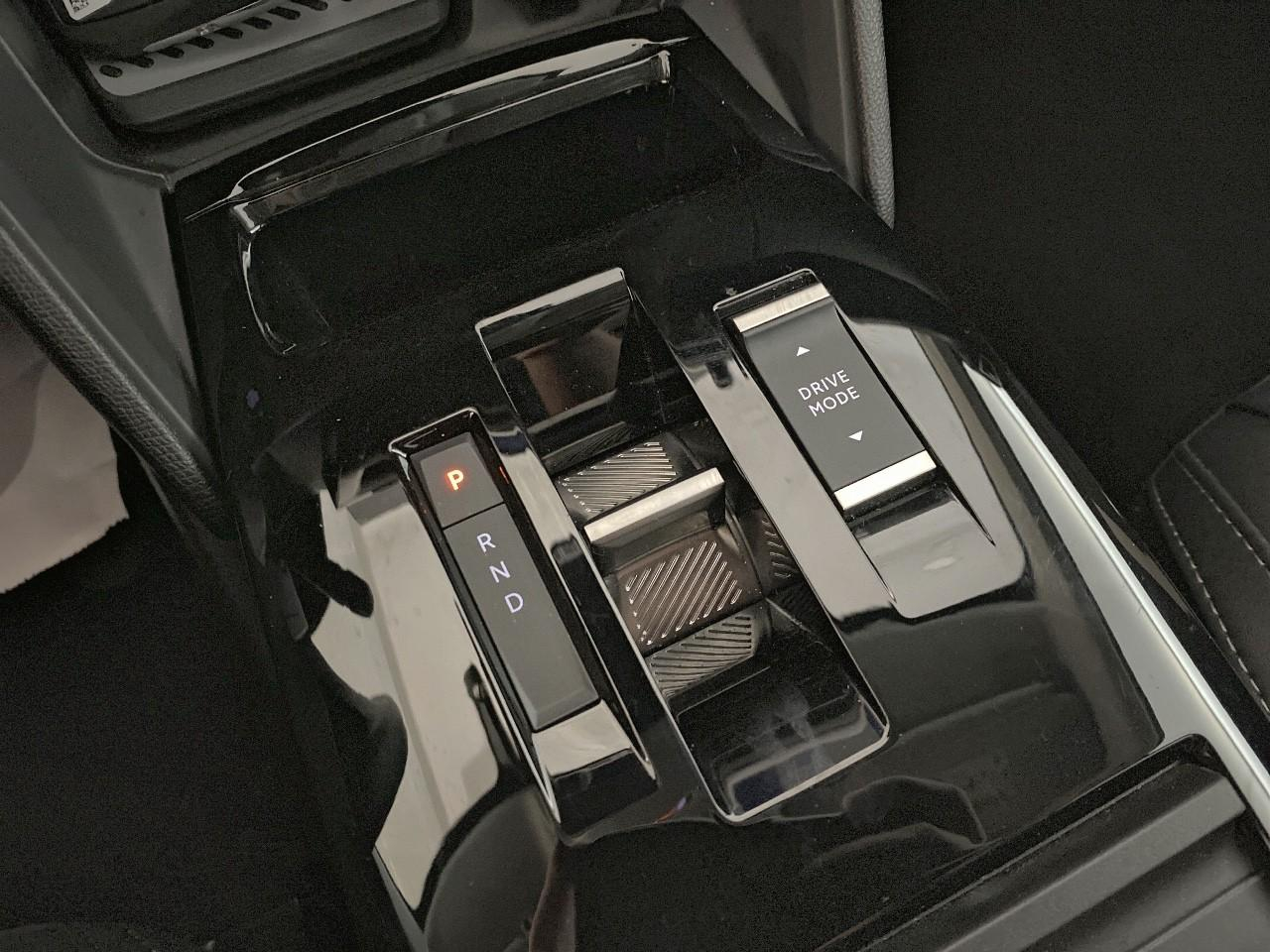 Citroën C4 hybride 145 ch e-dcs6 max — photo 15