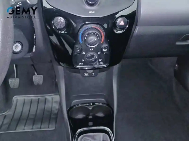 Peugeot 108 vti 72ch bvm5 — photo 34