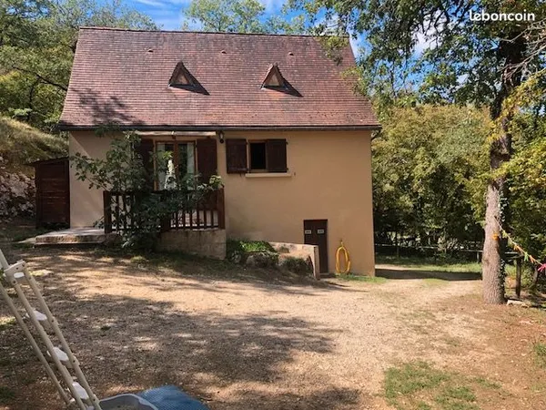 Petite maison pleine nature