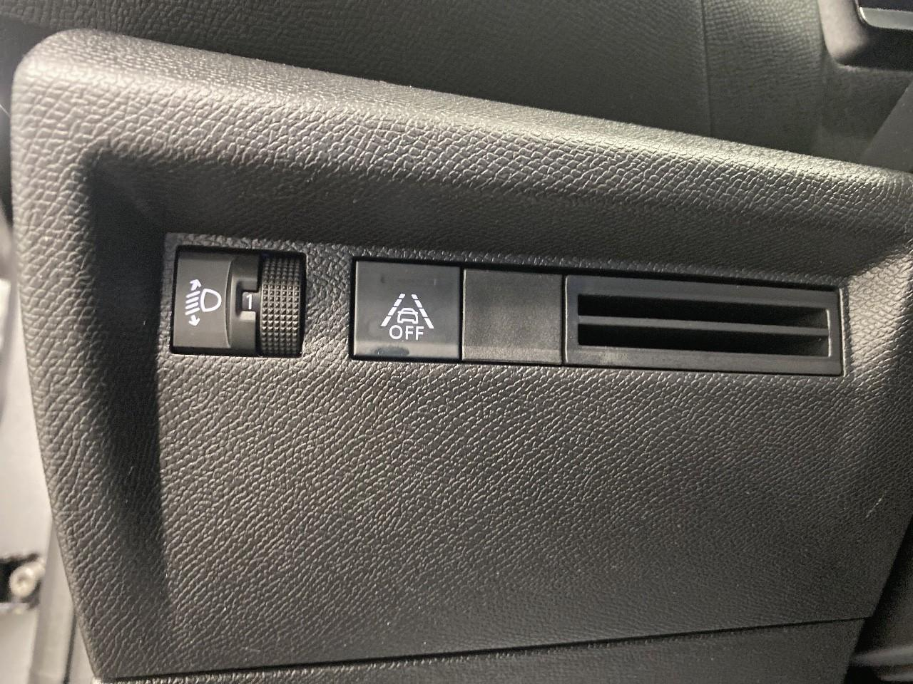 Citroën C4 hybride 136 e-dcs6 plus — photo 19