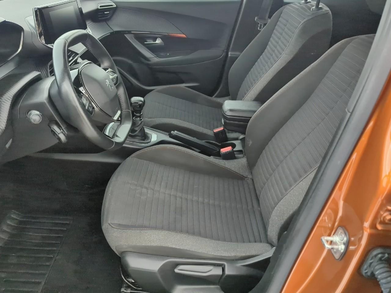Peugeot 2008 puretech 100 s&s bvm6 active pack — photo 9