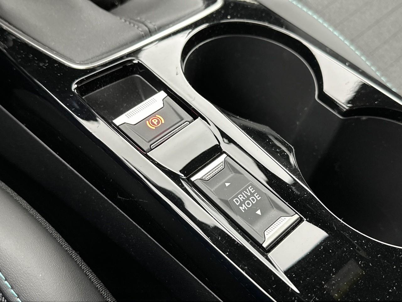 Peugeot 2008 puretech 100 s&s bvm6 allure — photo 30