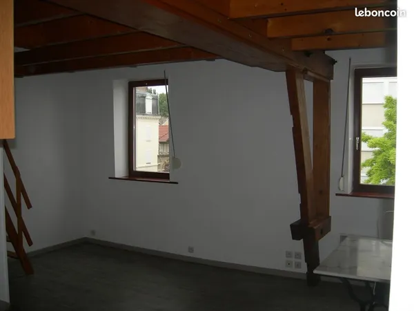 Studio en mezzanine 2b