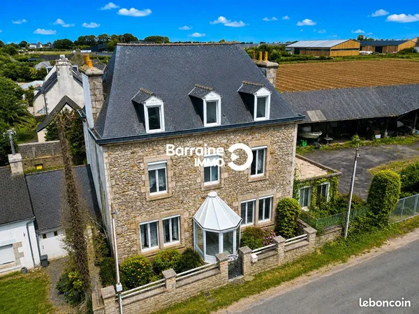 Maison 11 pièces 226 m²