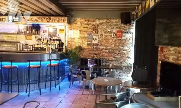 Fonds de commerce 100 m²