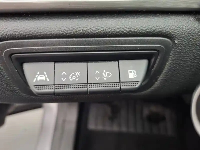 Renault Captur e-tech plug-in 160 — photo 32