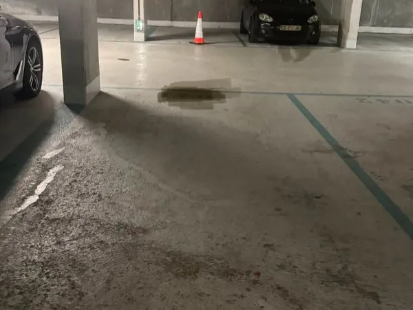 Parking sécurisé à louer avec ou sans borne électrique - Asnières-sur-Seine Les Grésillons