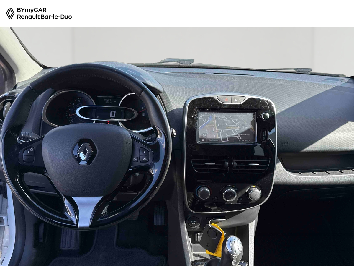 Renault Clio IV dCi 90 Energy eco2 82g — photo 9