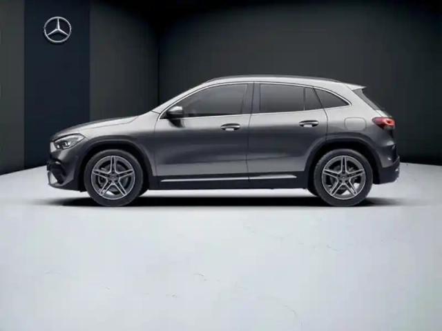 Mercedes Gla 200 d amg line — photo 22