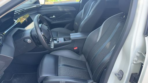 Peugeot 308 SW 1.6 THP PureTech 180 Hybrid e-EAT8 - Allure Pack – 2022 – 70195 km – Hybride rechargeable – Boîte Automatique — photo 15