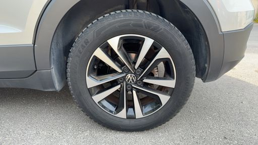 Volkswagen T-Cross 1.0 TSI 115 DSG7 - United – 2020 – 69652 km – Essence – Boîte Automatique — photo 4