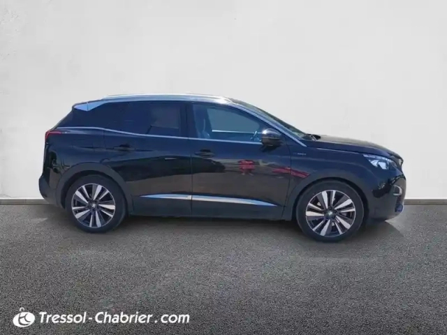 Peugeot 3008 hybrid4 300 e-eat8 gt line — photo 28