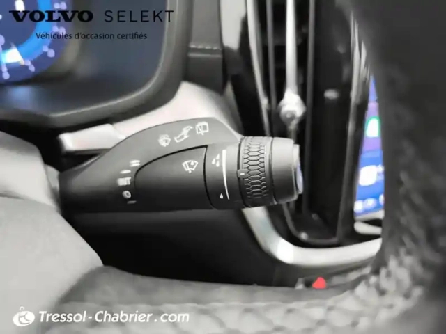 Volvo V60 b4 197 ch dct7 ultra style dark — photo 17