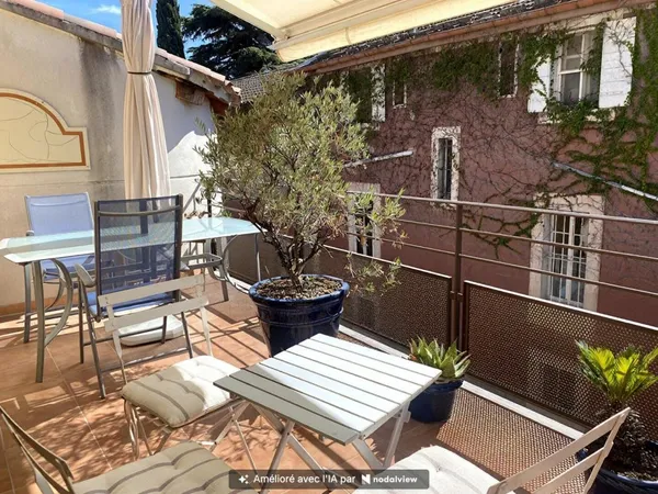 Saint-Rémy-De-Provence - Appartement T3 De 113 M² Avec Terrasse, Garage Fermé Et Parking