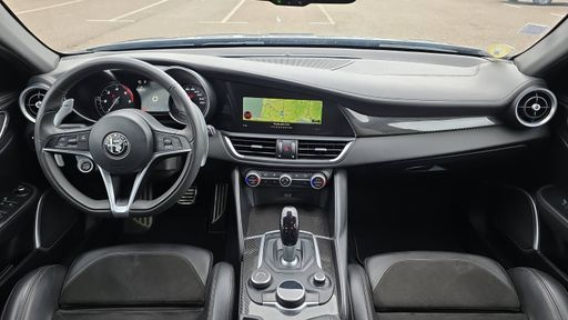 Alfa Romeo Giulia 2.2 JTD 210 Q4 AT8 - Veloce Ti – 2020 – 115288 km – Diesel – Boîte Automatique — photo 47