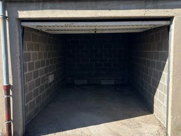 🚗 Location Garage / Box / Parking à louer - Valence (Avenue Maurice Faure )
