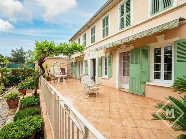 Maison 7 pièces 153 m²