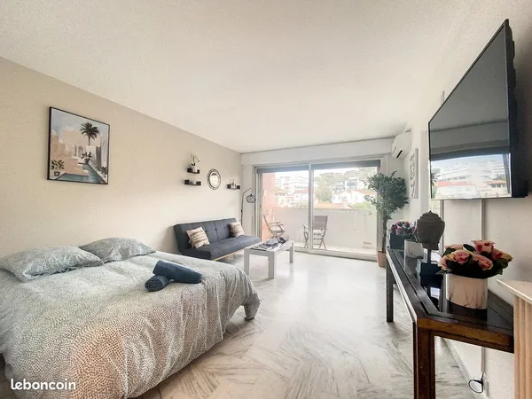 Studio meublé rénové - Cannes - Bail 3 mois