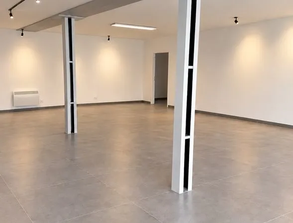 Local Commercial 100 m2 Centre de Tonnerre