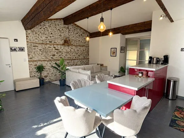TOULOUGES - T2 MEUBLÉ 55 m² + TERRASSE 9 m² + LOCAL INDÉPENDANT 25 m²
