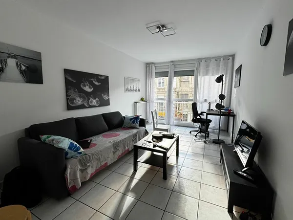 Appartement T3 de 66m² avec balcon et garage - Saint-Étienne