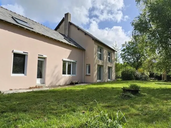 Maison 10 pièces 238 m²