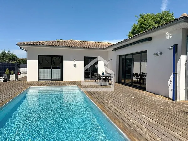 Pessac - Superbe villa récente avec piscine