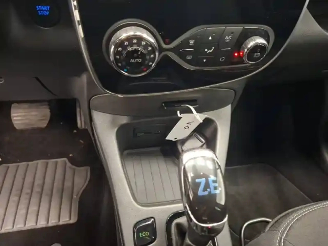 Renault Zoé zoe r90 — photo 34