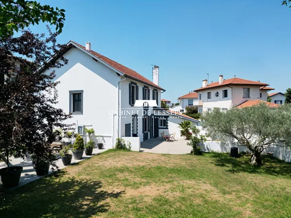 Maison rénovée, vaste parcelle à potentiel