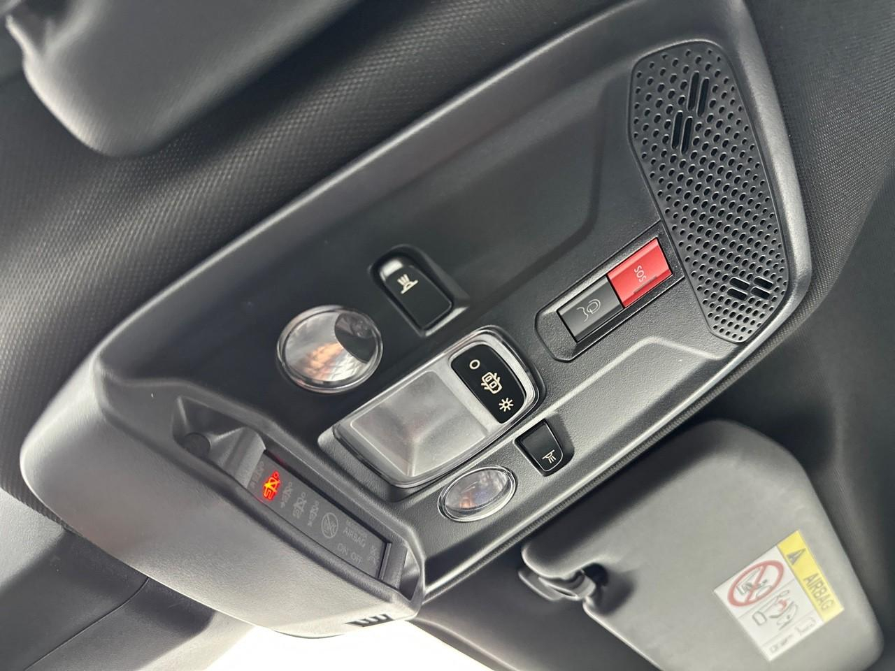 Peugeot 2008 hybrid 145 e-dcs6 style — photo 30
