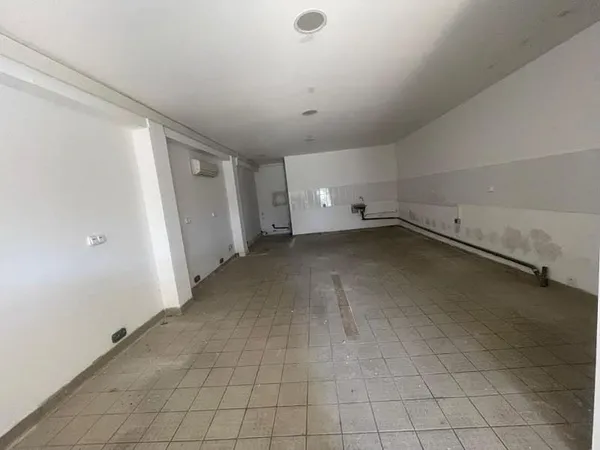 Local commercial 65 m²