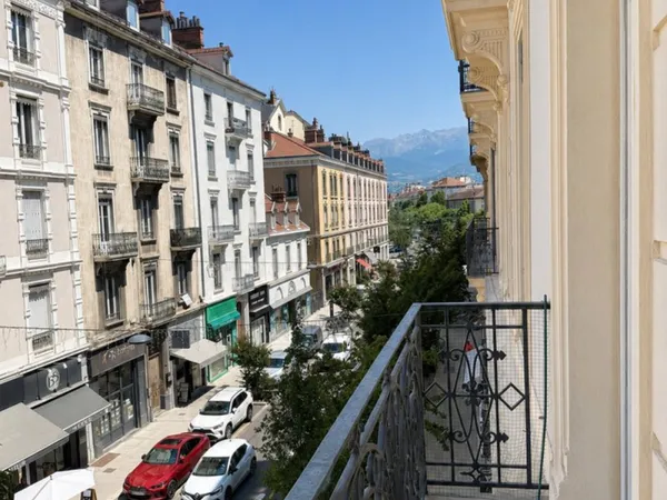 Appartement 4 chambres hyper centre