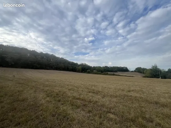 Terrain 536 m² Mezens