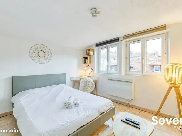 Studio 1 pièce 25 m²