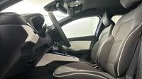 Renault Clio 1.6 E-Tech hybride 145ch Techno — photo 12