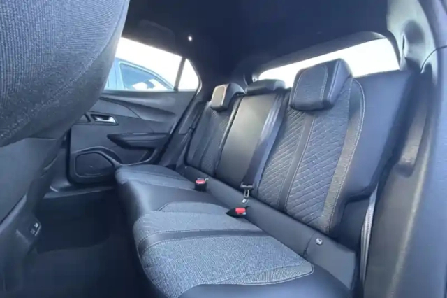 Peugeot 2008 puretech 130 s&amp;s eat8 — photo 76