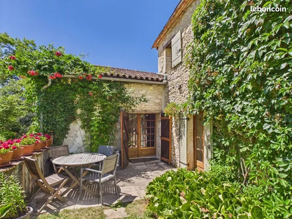 Propriété 15 pièces 256 m²