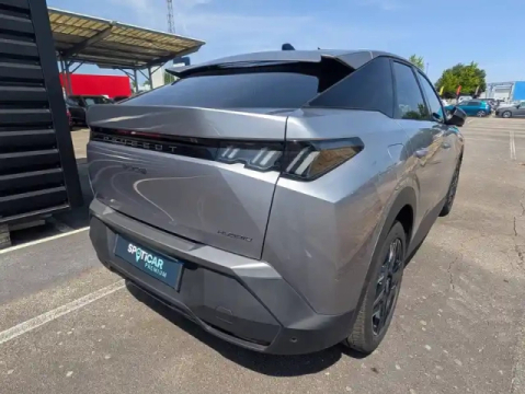 Peugeot 3008 hybrid 136 e-dcs6