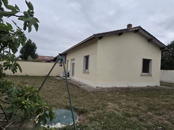 Maison à louer (600 ) ou à vendre