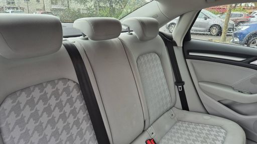 Audi A3 Berline 1.6 TDI 110 - Attraction – 2015 – 153772 km – Diesel – Boîte Manuelle — photo 29