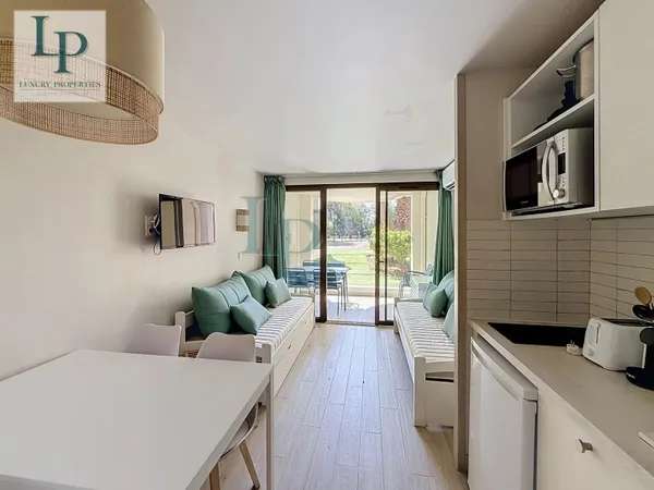Villa des Peintres Quartier de la Croix des Gardes — au coeur de la pinède cannoise