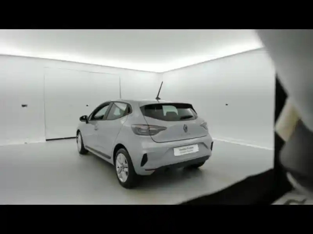 Renault Clio 1.0 tce 90ch evolution - 24 — photo 6